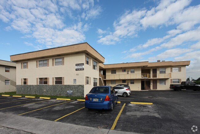 Primary Photo - Davie Apartments