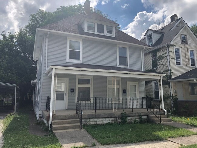 Building Photo - 2349 N Kenwood Ave