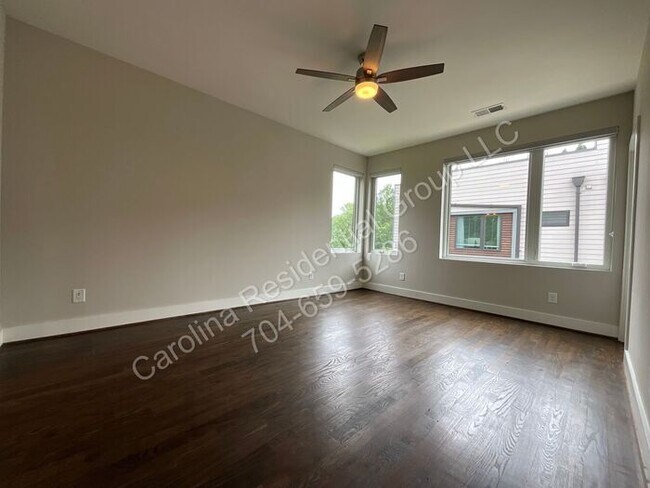 Building Photo - 1012 Westbrook Dr