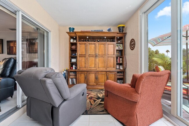 Building Photo - 2186 SE Wild Meadow Cir