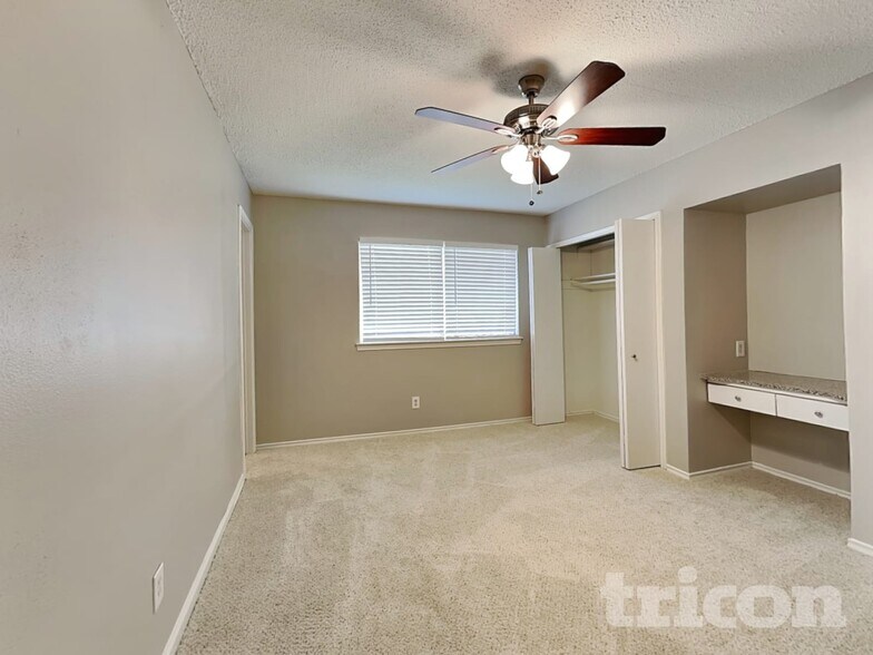 Building Photo - 1142 Shady Glen Circle Richardson TX