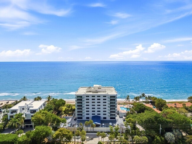 Building Photo - 4605 S Ocean Blvd