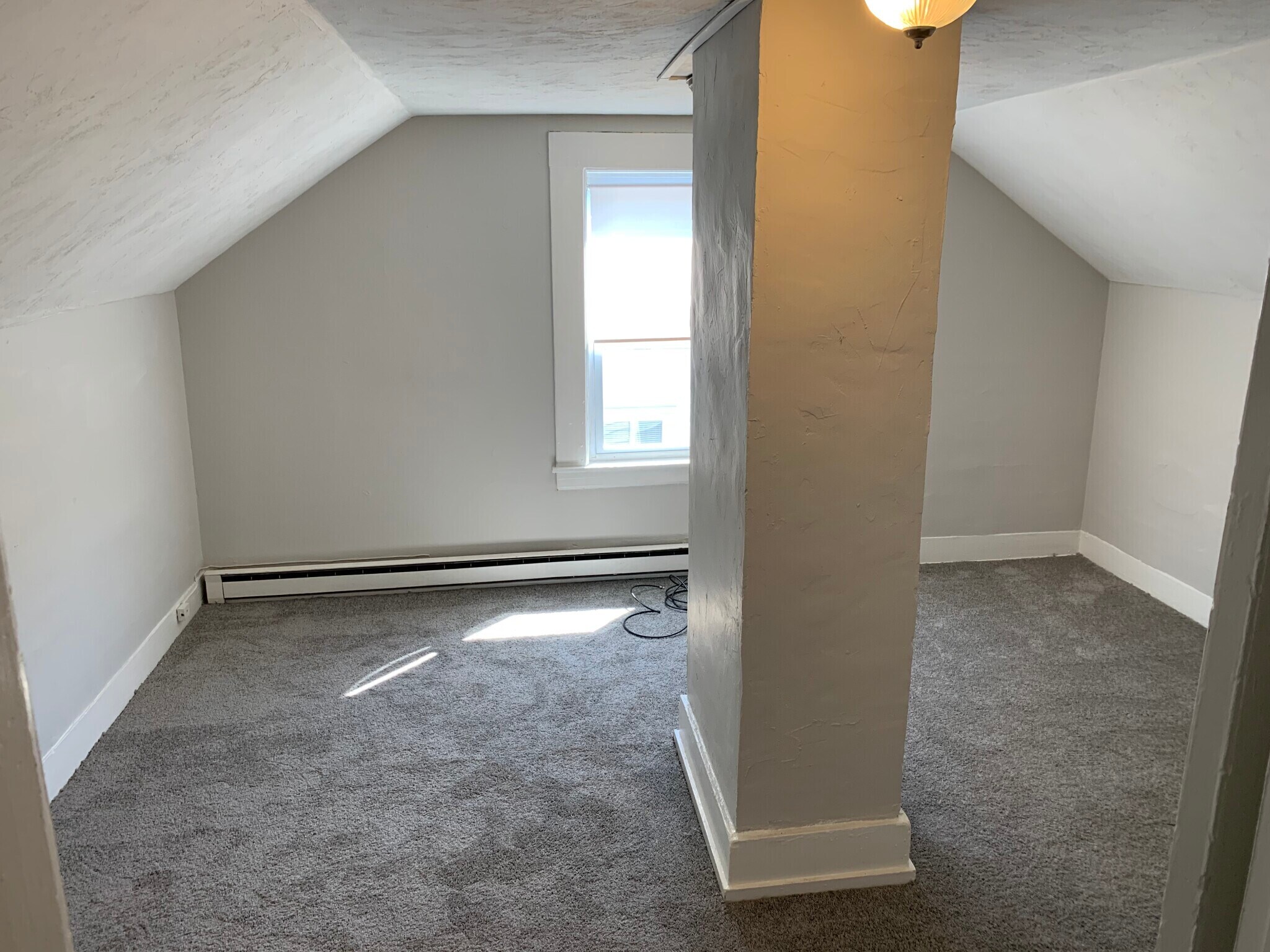 Building Photo - 22 Greylock Rd