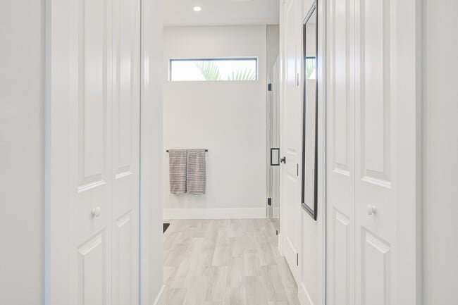 Building Photo - 3432 SW 8th St