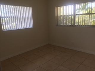 Building Photo - 9851 Sandalfoot Blvd