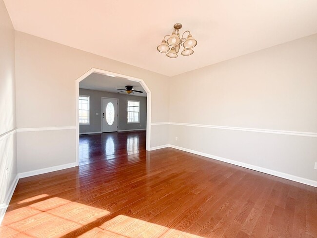 Building Photo - Spacious 3-Bedroom Home with Huge Basement, Garage, and Scenic Country Views