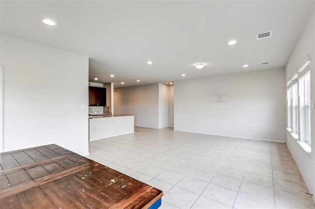 Building Photo - 2721 Winding Creek Rd