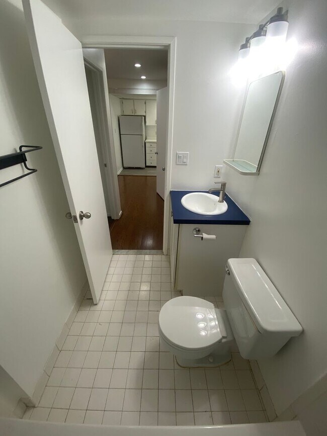 Building Photo - A charming one bedroom, one bath apartment...