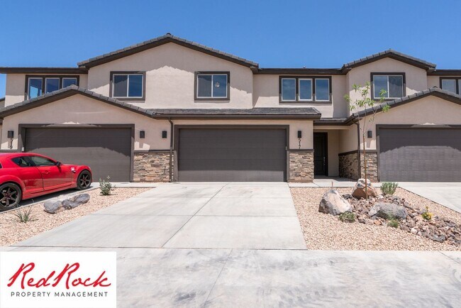 Primary Photo - 4 Bedroom, 2.5 Bathroom Townhome in Hurric...