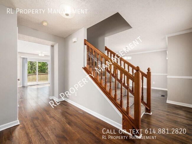 Building Photo - Beautiful 4 bedroom 2.5 bathroom home in M...