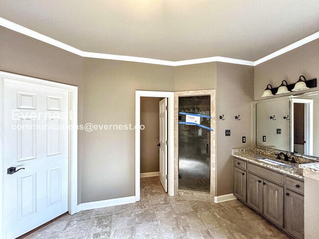 Building Photo - 10265 Buckland Bluff Cove