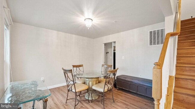 Building Photo - 12100 Vintner Dr