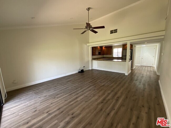 Building Photo - 40588 Pebble Beach Cir