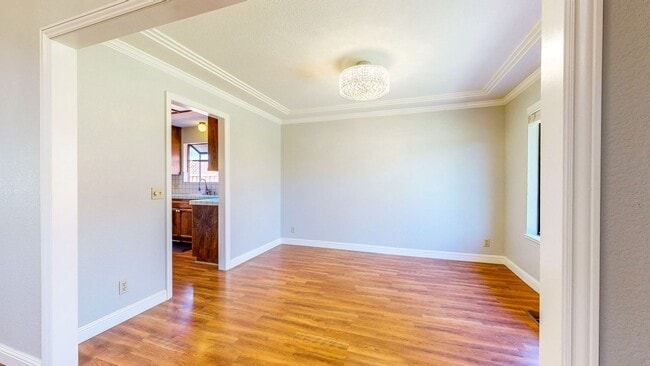 Building Photo - Well Maintain West Side Single Story 3 bedroom 2 bathroom home with 2 car garage