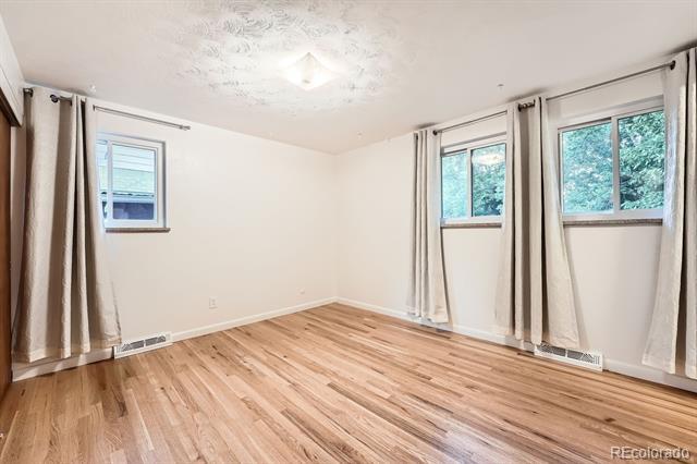 Building Photo - 944 S Potomac Ct
