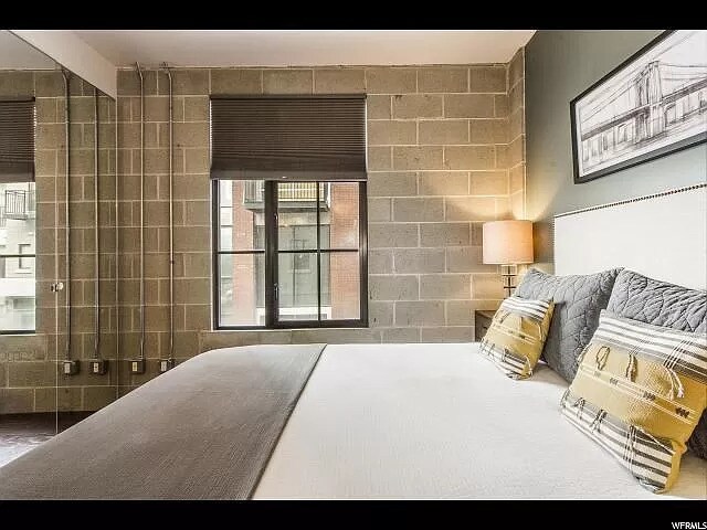 Building Photo - 336 W 300 S