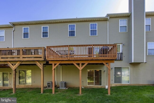 Building Photo - 605 Wentworth Dr