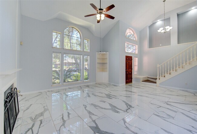 Building Photo - 115 Crimson Bay Dr