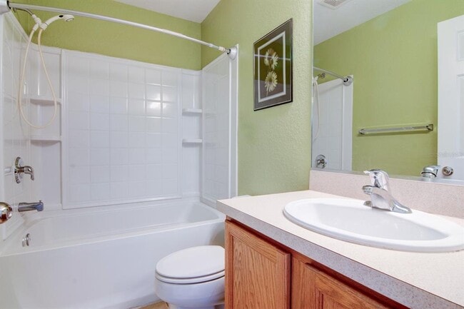 Building Photo - 5073 SW 40th Pl