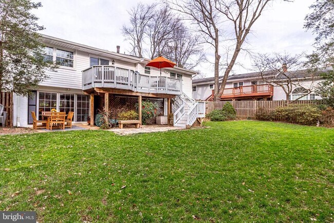Building Photo - 6519 Engel Dr
