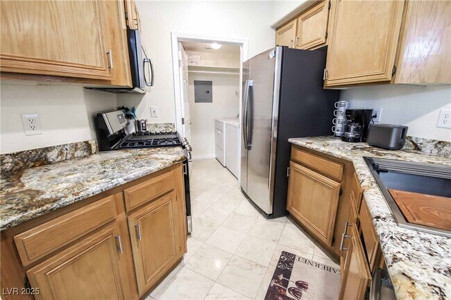 Building Photo - 7135 S Durango Dr