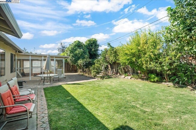 Building Photo - 1043 Bonner Ave