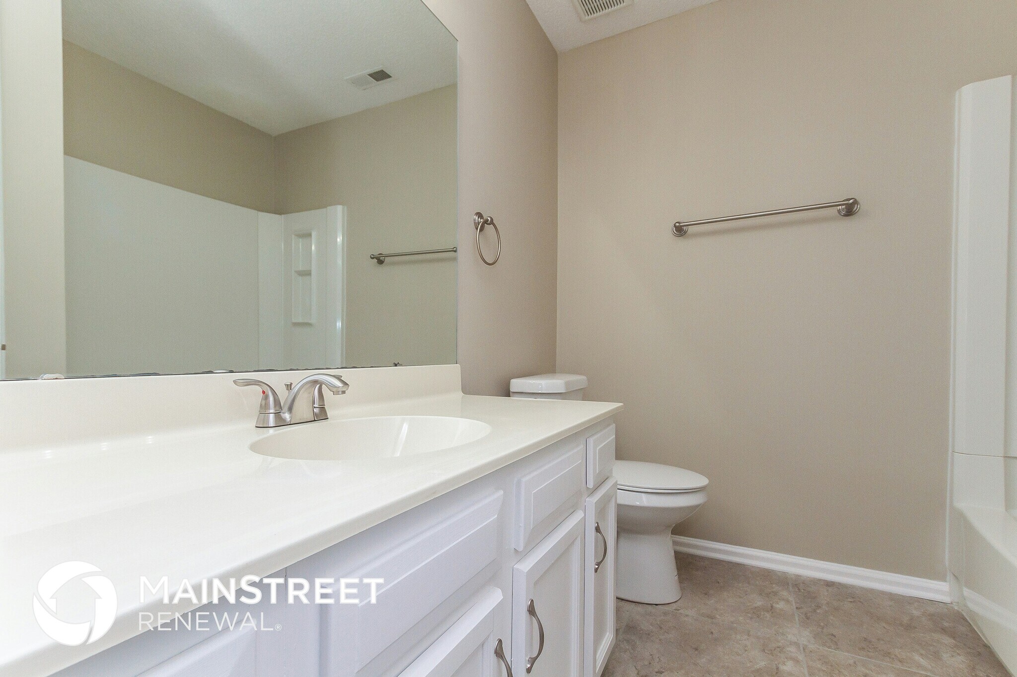 Building Photo - 6232 Hickory Cove Ln