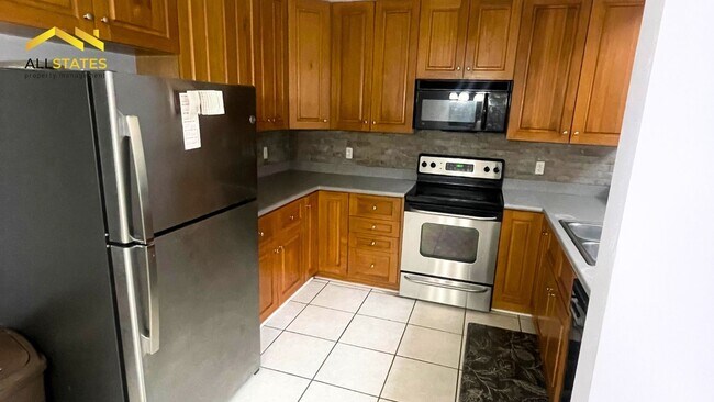 Building Photo - 3361 Sawtooth Dr