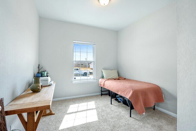 Building Photo - 8903 Grey Elm
