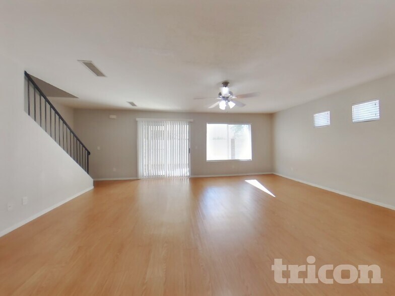 Building Photo - 16021 N 30th St