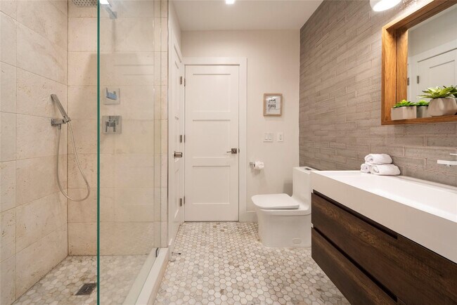 Building Photo - 1959 SE 25th Ave