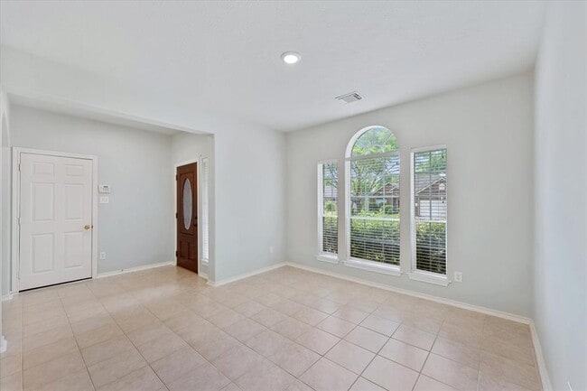 Building Photo - 27 N Merryweather Cir