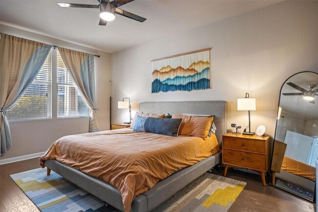 Building Photo - 1117 Nevarez