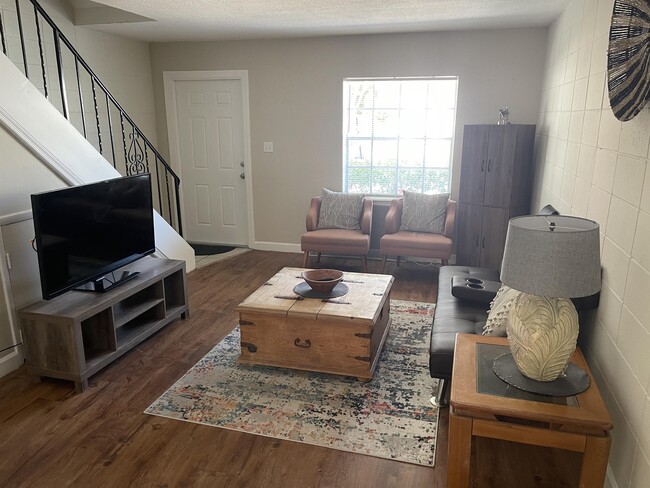 Building Photo - 55 Needle Blvd