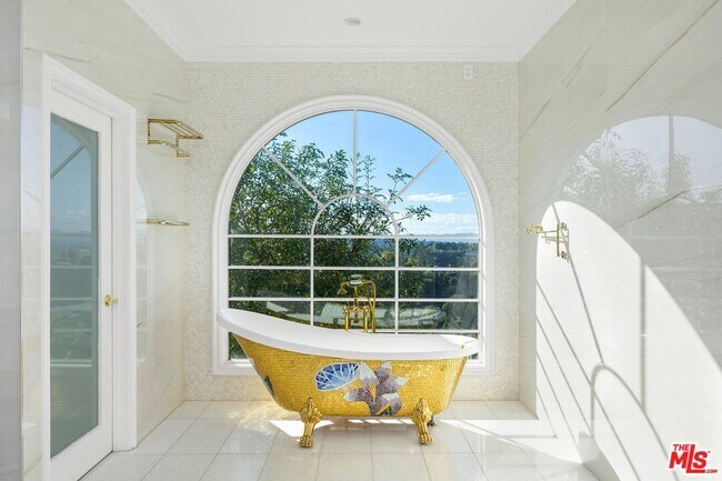 Building Photo - 3911 Cody Rd