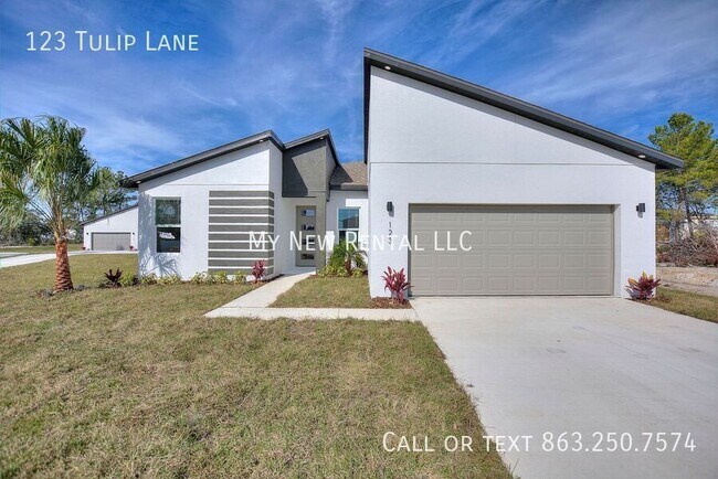 Building Photo - 123 Tulip Ln