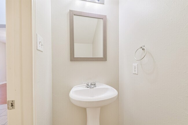 Building Photo - 21903 Whispering Daisy Ct