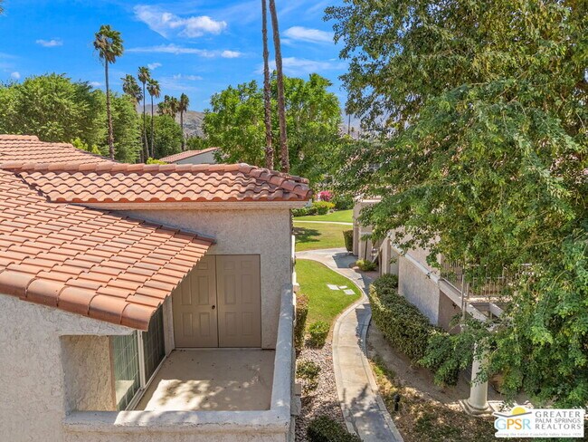 Building Photo - 505 S Farrell Dr