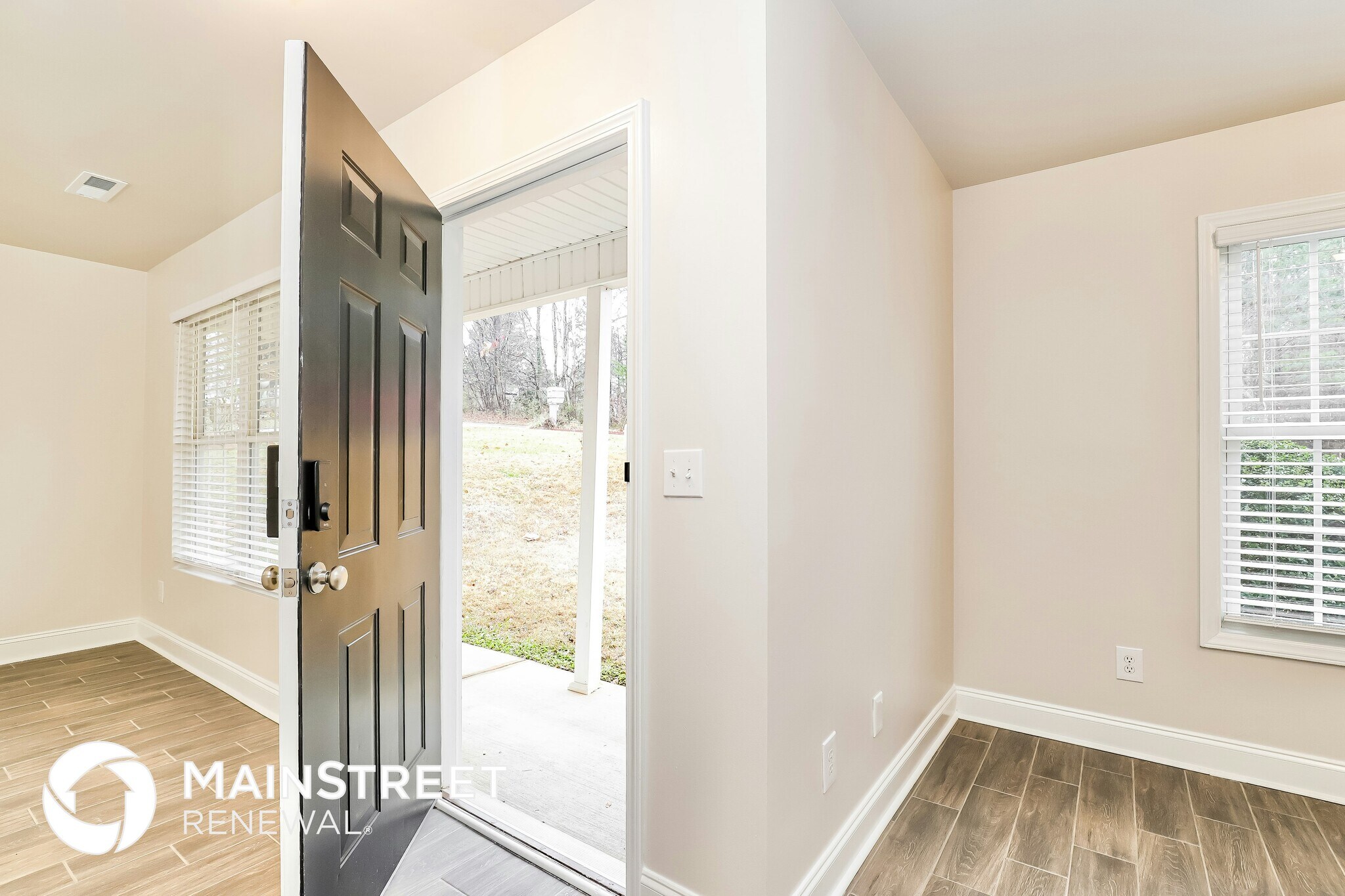 Building Photo - 1901 Savannas Run Dr