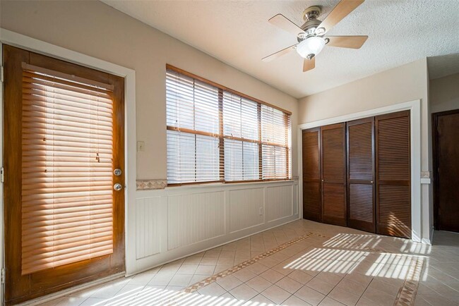 Building Photo - 606 Misty Creek Dr