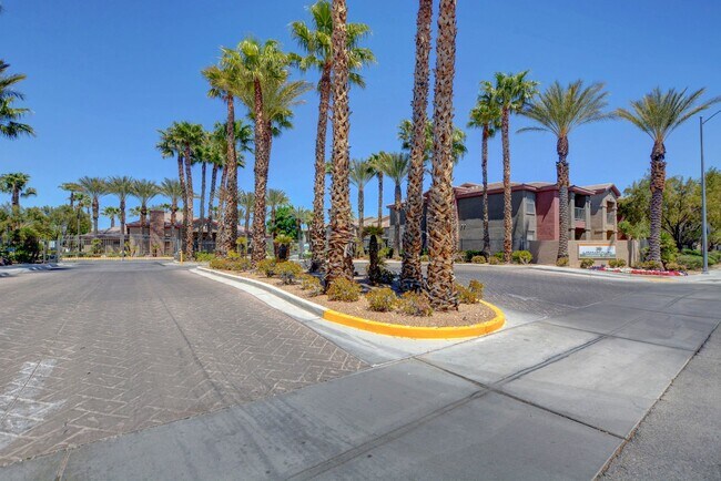 Building Photo - Fully Furnished 3BD/2BA in SW Vegas | Gate...