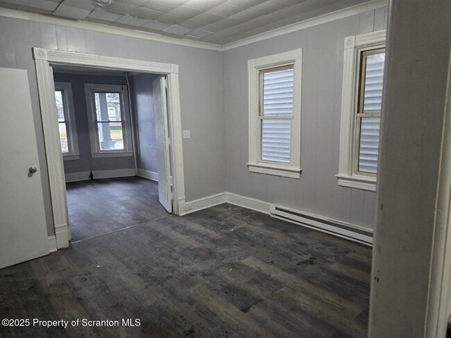 Building Photo - 536-536 Alder St