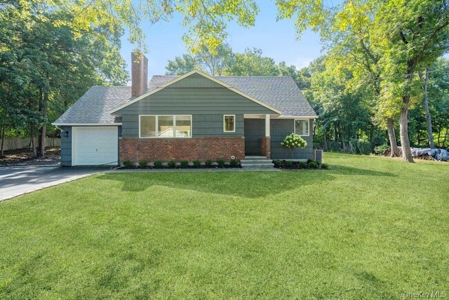 Primary Photo - 12 Oriole Way