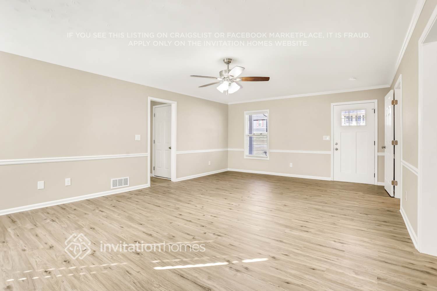 Building Photo - 4288 Castlegate Dr