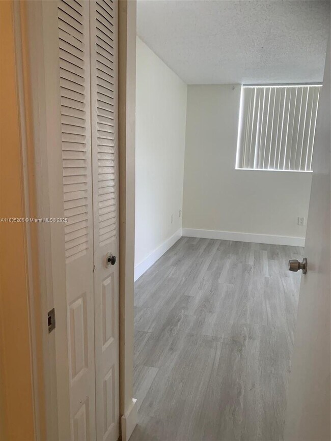 Building Photo - 1830 SW 81st Ave