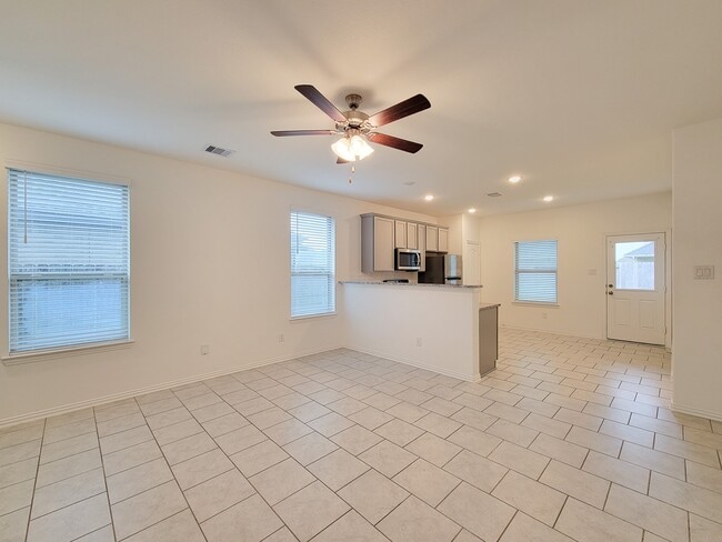 Building Photo - 31351 Horseshoe Meadow Bend Ln