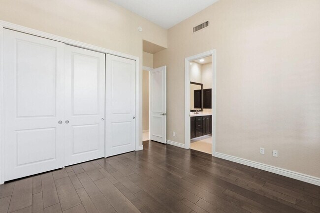 Building Photo - 11047 E Mirasol Cir