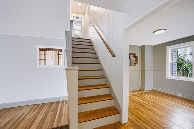 Building Photo - 22 Ruggles St