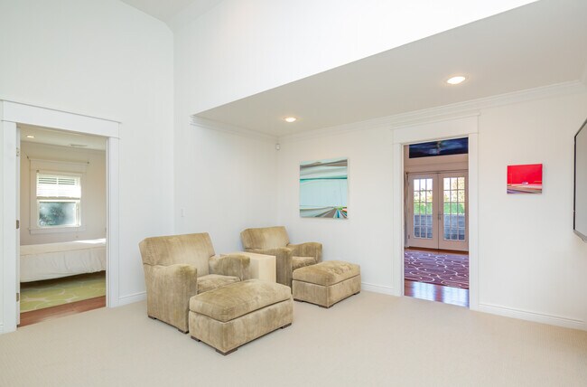 Building Photo - 29 South St