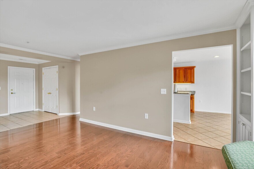 Building Photo - 12240 Roundwood Rd